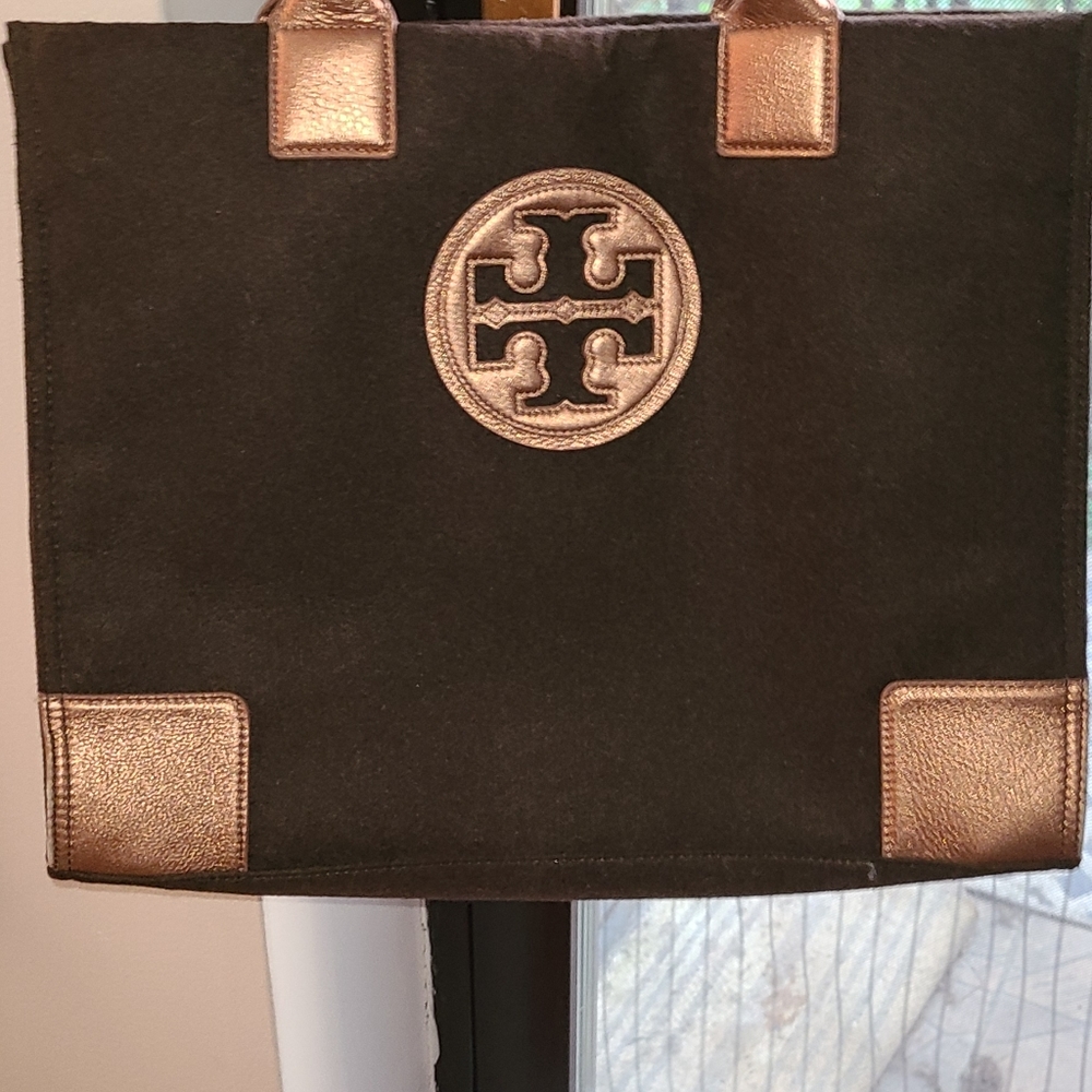 BRAND NEW TORY BURCH LARGE ELLA TOTE BAG...
